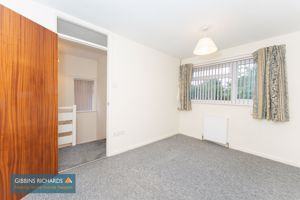 Bedroom- click for photo gallery